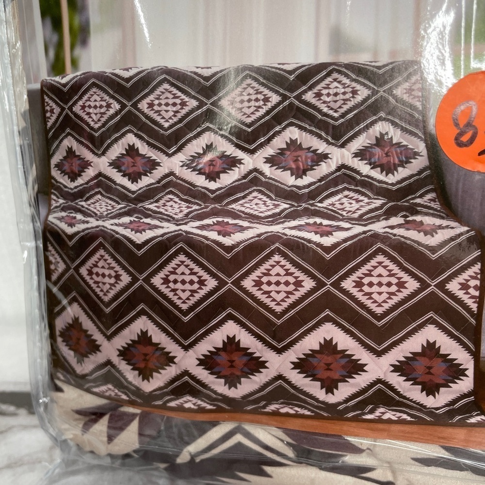 Lone Star Southwestern Geometric 50" x 60" Decorative Throw Quilt Blanket - Picture 5 of 6